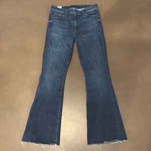“Mother” Weekender Fray jeans. Size 30, inseam 31,5.